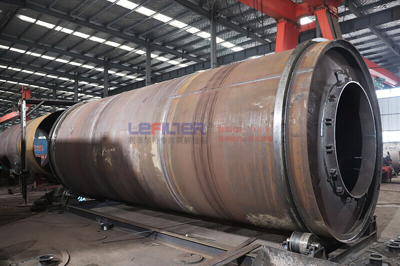 利菲爾特廢輪胎裂解設(shè)備生產(chǎn)制作中